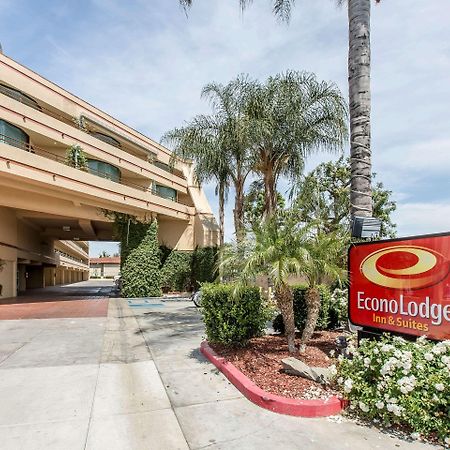 Econo Lodge Inn & Suites Riverside - Corona Exteriör bild